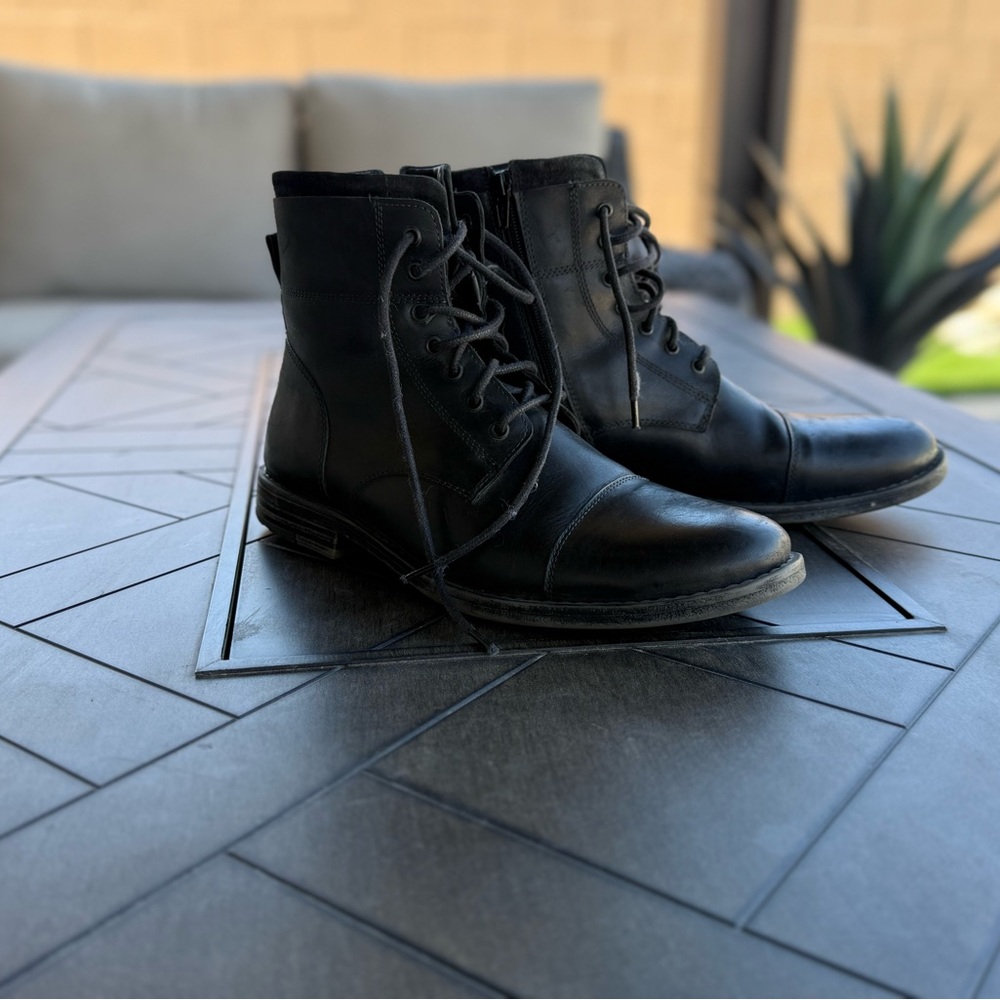Kenneth Cole Reaction Black Leather Ankle Boots